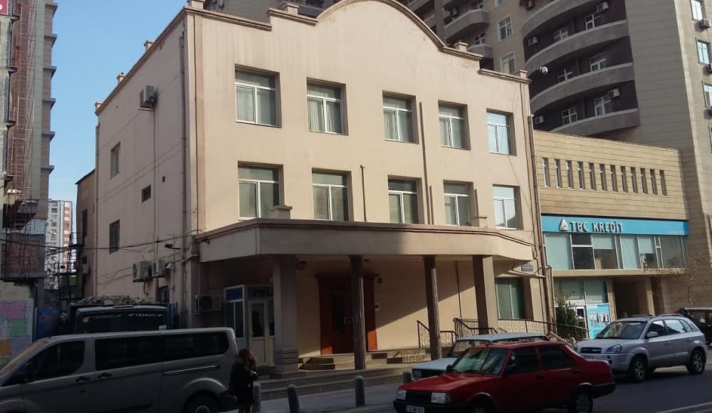 Продажа еврейского центра Баку наносит болезненный удар по общине