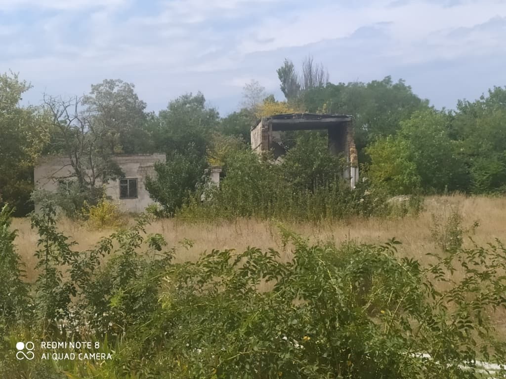 Забытый монумент жертвам Холокоста разрушается в Евпатории