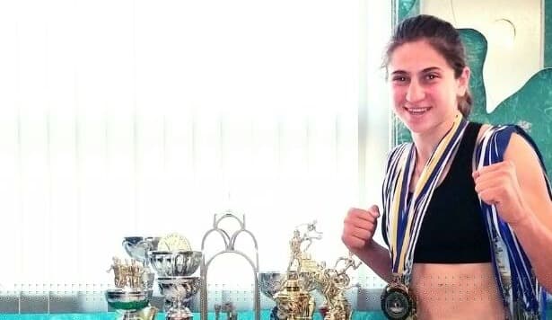 Израильская чемпионка победила на турнире по кикбоксингу в Париже