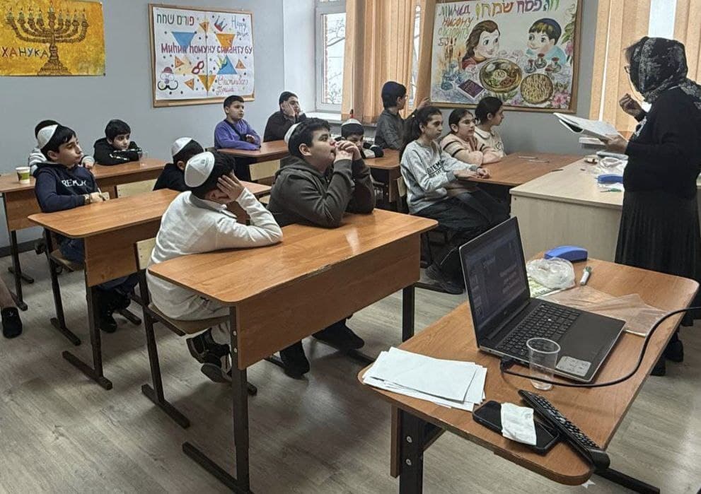 Урок памяти прошел в детском клубе «Симха»