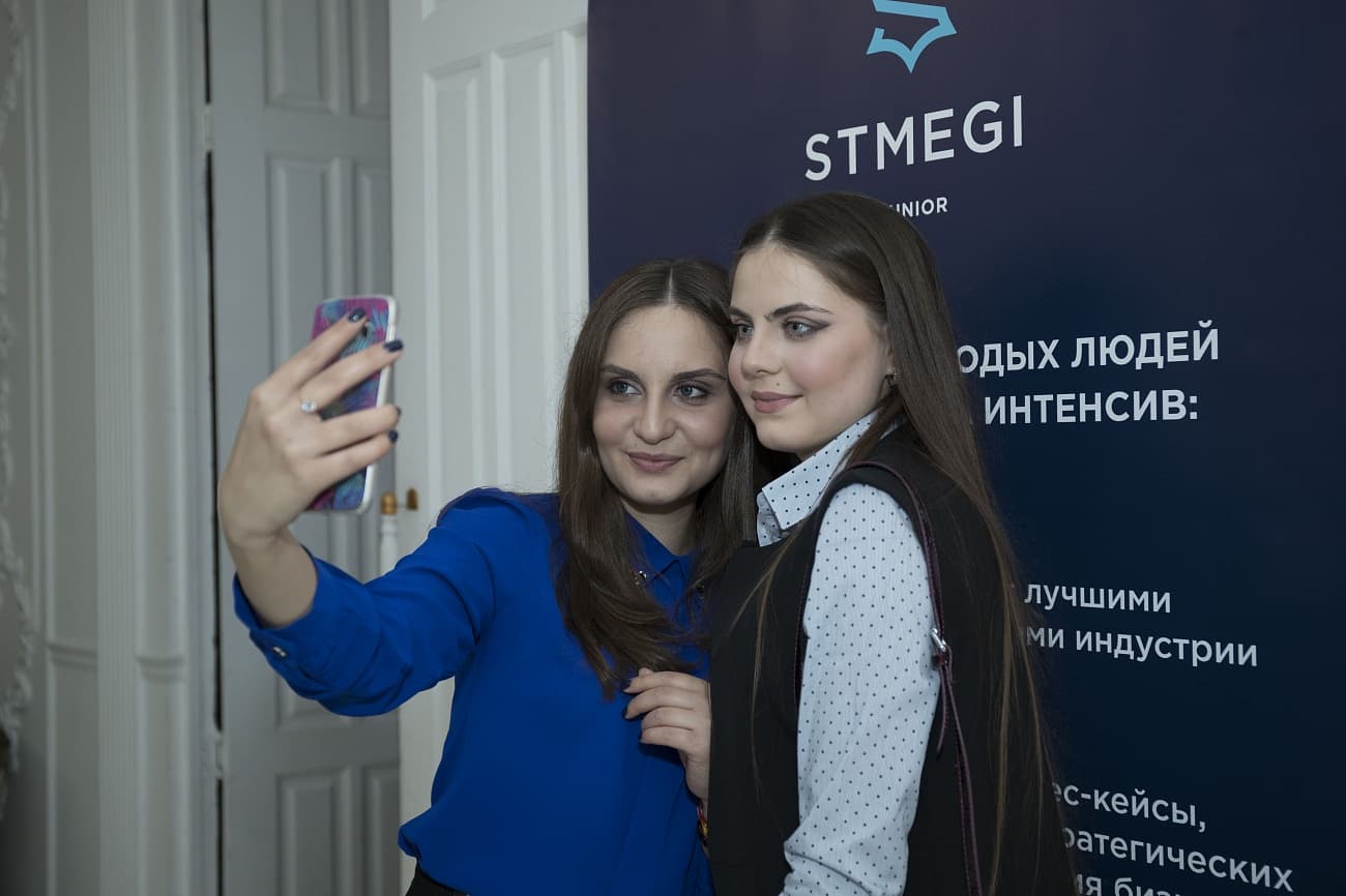 STMEGI Junior зажигает на Хануку