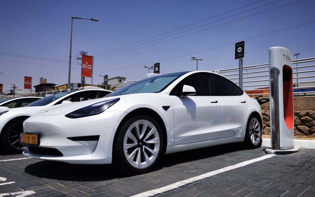 Tesla рассматривает возможность испытаний беспилотных автомобилей в Израиле