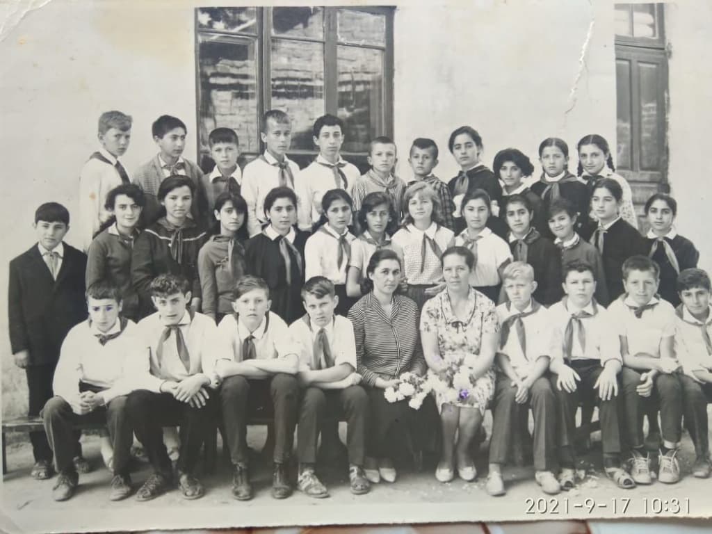 Как участники онлайн-чата «Зугьун дедеи» День учителя отмечали