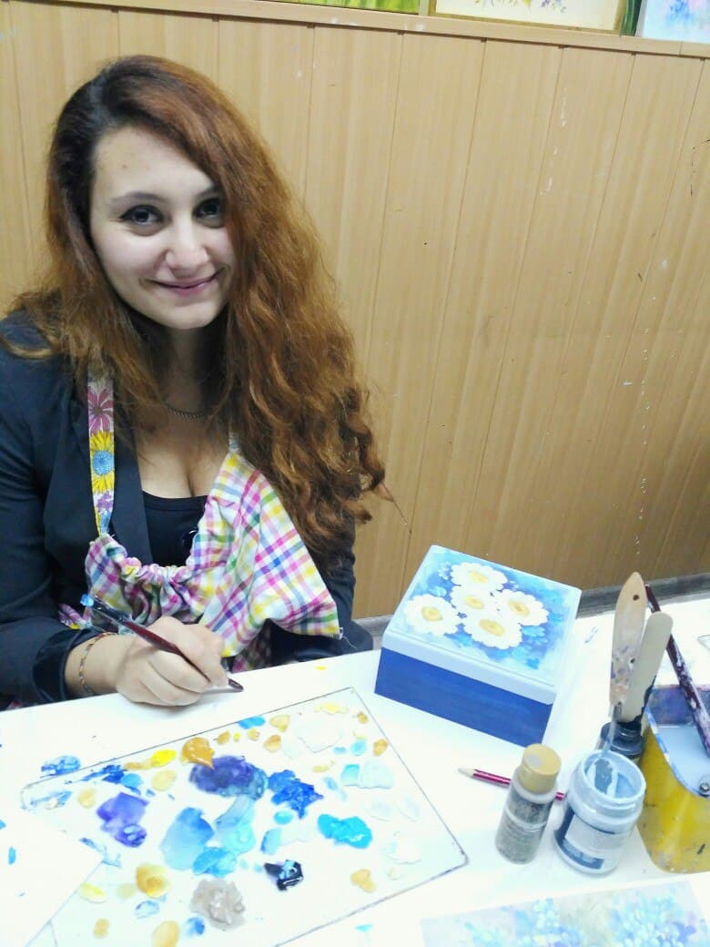 Девушки STMEGI Junior создают декоративные шкатулки
